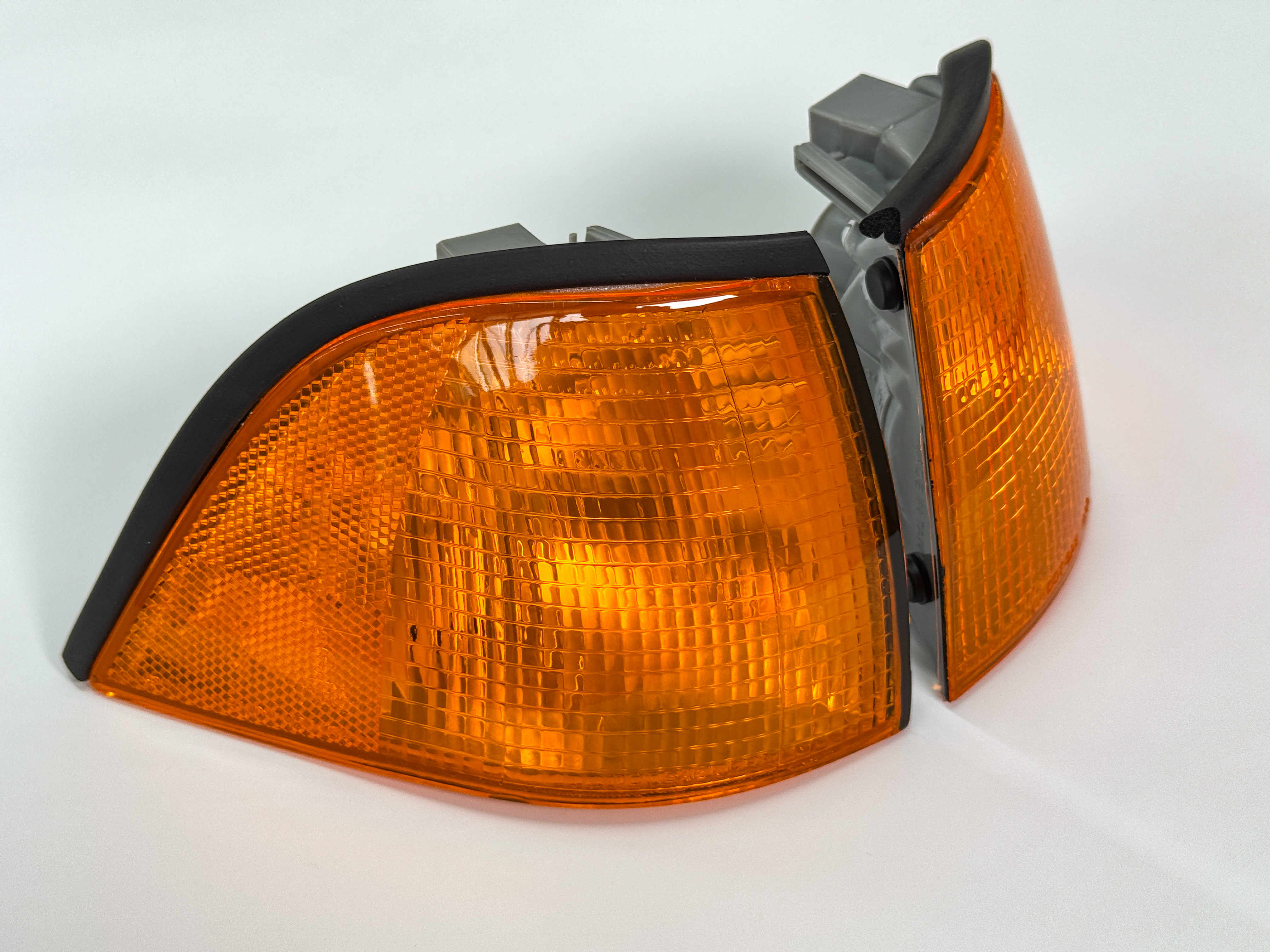 BMW E36 Coupe Cabrio US Blinker Orange mit Reflektor - Mit E-Nummer !!