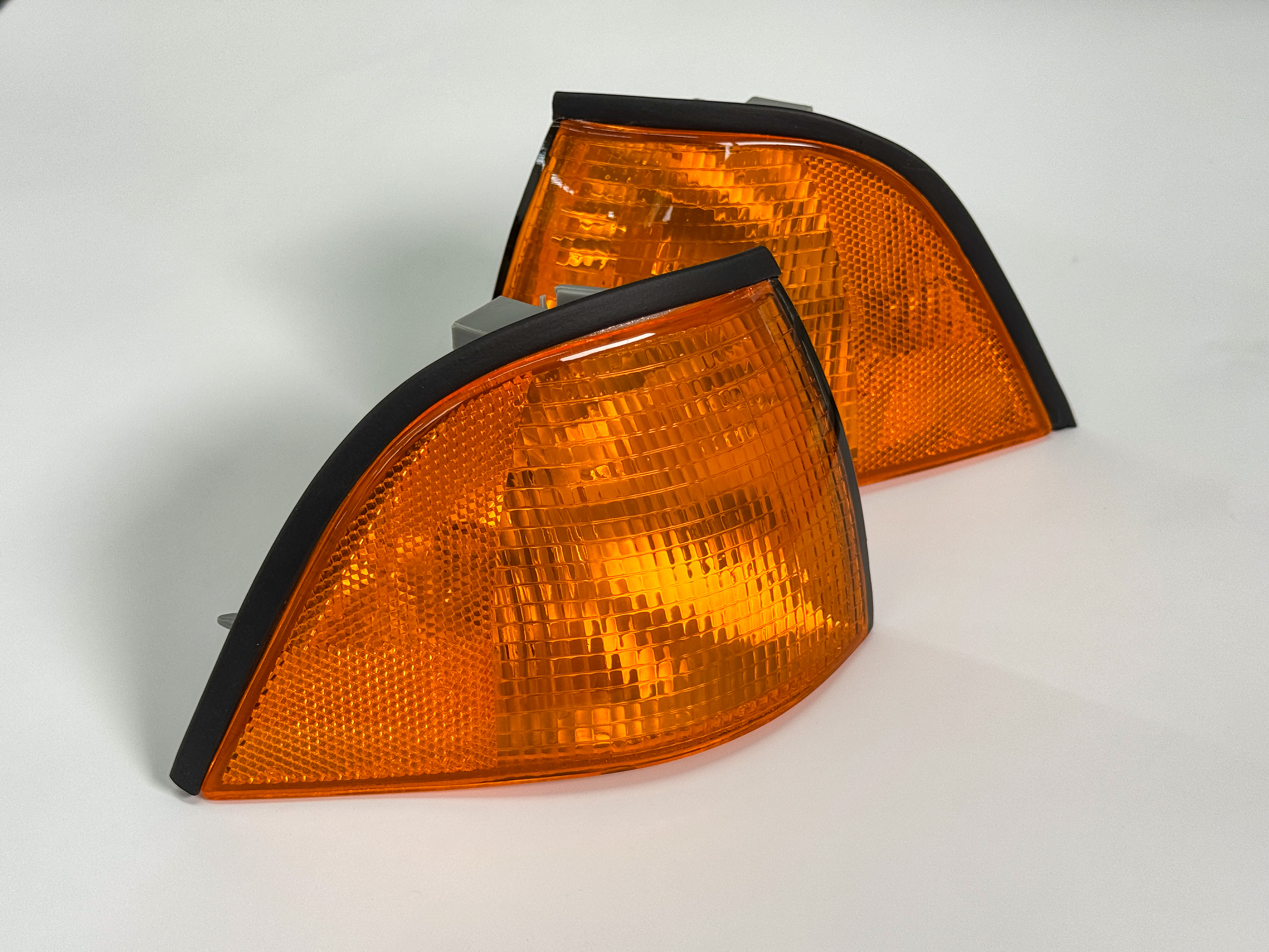 BMW E36 Coupe Cabrio US Blinker Orange mit Reflektor - Mit E-Nummer !!